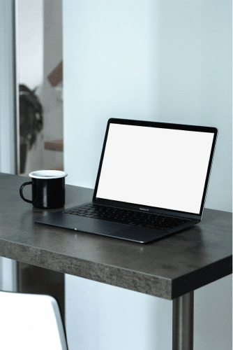 295-macbook-mockup-16-5-2022